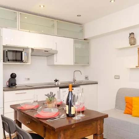 Aosta Centro Storico - Les Cretes Apartment Netflix & Relax Exterior photo